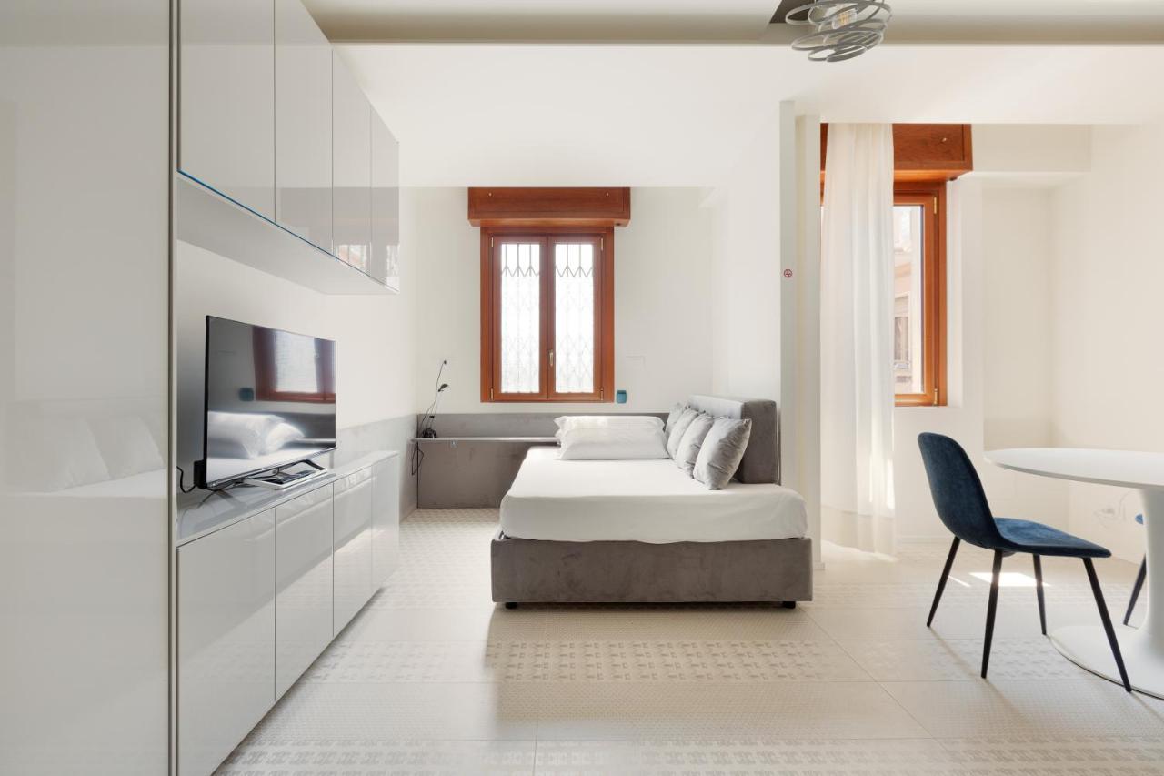 Milano Renovated Studio Apts Daire Dış mekan fotoğraf