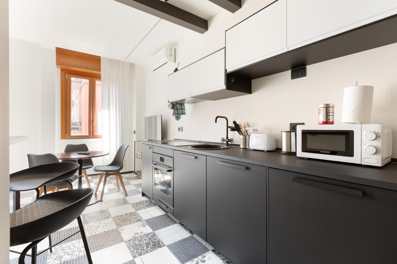 Milano Renovated Studio Apts Daire Dış mekan fotoğraf